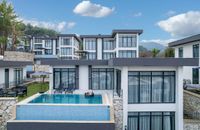 Executive Pool Suite