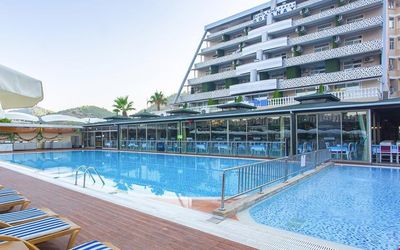Beach Club Doganay Hotel · 4