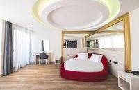 Deluxe Suite Kısmi Deniz Manza