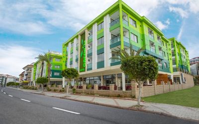 Green Life Hotel · 5