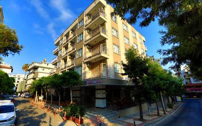Perle Apart Hotel · 4