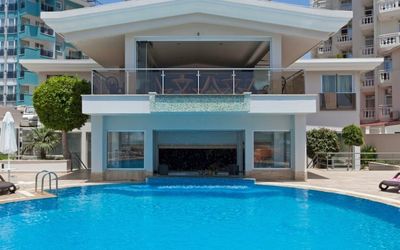 Xperia Saray Beach Hotel · 4