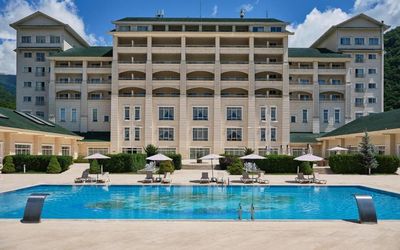 Qafqaz Riverside Resort Hotel · 4
