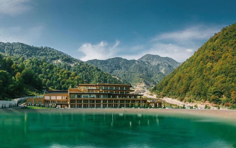 Qafqaz Tufandag Mountain Resort Hotel · 1