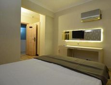 Chambre Familiale - Vue sur Piscine