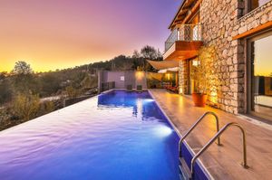 turkiye/antalya/kas/552a0221_villafloravillayolua999171728da4babb1ac6f95d38e6df4.jpg