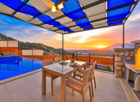 turkiye/antalya/kas/552a8368e85b50fee0a04f27919e6b7b58ff69c1.jpg