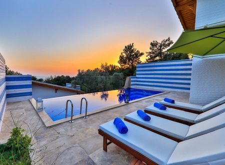 turkiye/antalya/kas/_51a00086016633318f44b6389fa9bc31f7e96fd.jpg