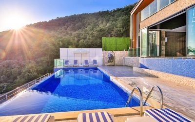 Villa Caly 4 · 3