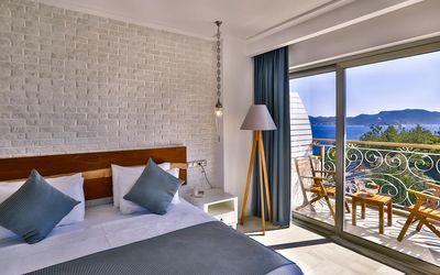 Arnna Hotel · 3