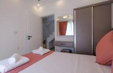 turkiye/antalya/kas/d936545afe78494d823b974b7de43d5e2e07e028b80a4f7d950918f3a07d7b06.jpg