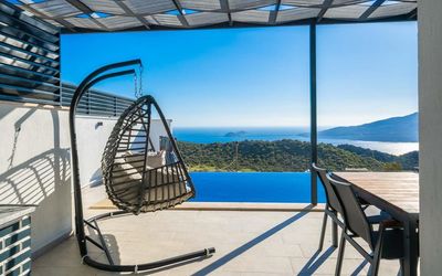 Villa Aston · 5