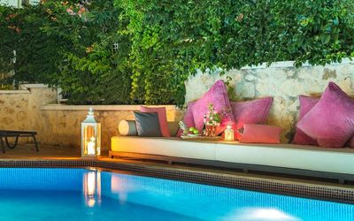 Garden Suites · 3