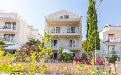 Garden Suites · 2