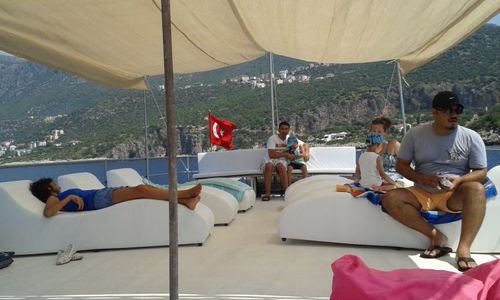 turkiye/antalya/kas/holiday-adventure-floating-hotel-939940.jpg