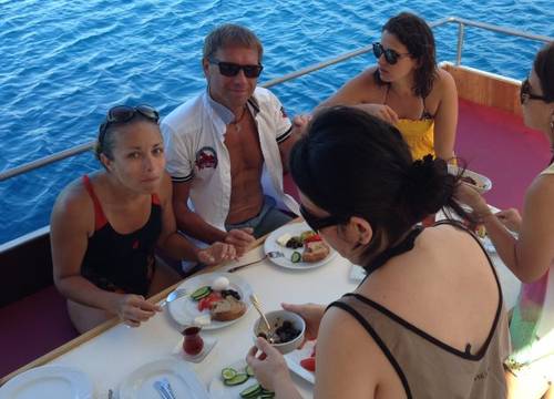 turkiye/antalya/kas/holiday-adventure-floating-hotel-940152.jpg