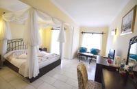 غرفة مزدوجة أمامية (3 ليالي كحد أدنى) (Double Front Room (Min 3 Nights))