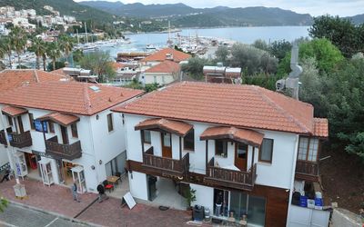 Hotel Nisa · 5