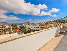 DENİZ MANZARALI DAİRE