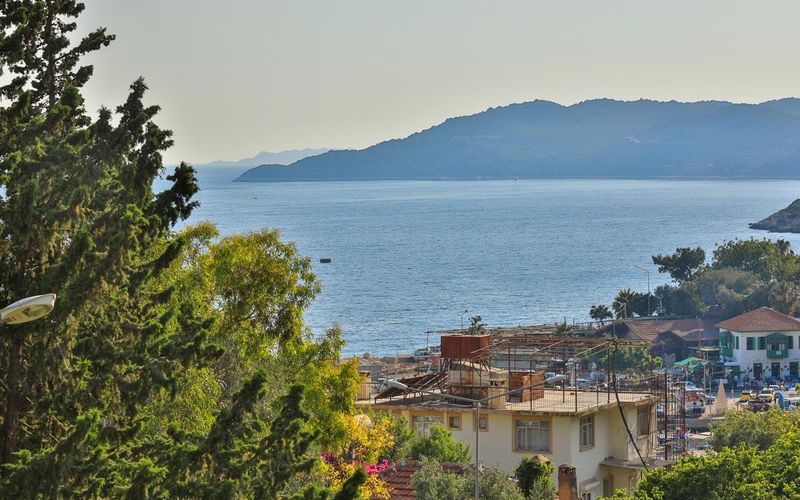 Lora Kaş · 1