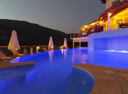 turkiye/antalya/kas/mekvin-hotels-deniz-feneri-lighthouse_9cb2a66a.jpg