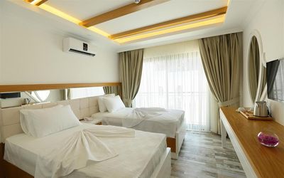 Payam Hotel · 4