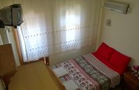 Une chambre pour trois personnes