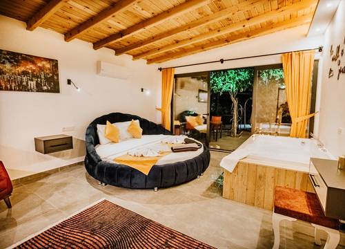 turkiye/antalya/kas/villa120_resizecopy1e6e3af33bd14437b46a37f9294e9065.jpg