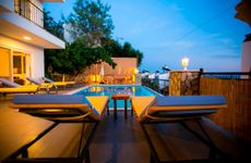 turkiye/antalya/kas/villaardickiziltaskiralikvillavillagezegeni8_434ade4e5c19fbb4177bced5bb96ba87379.jpg