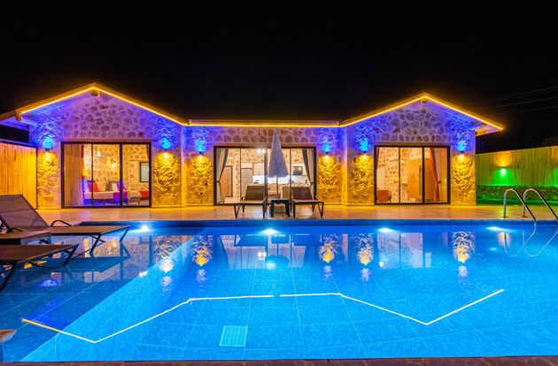 turkiye/antalya/kas/villakilavuzukiralikvillasungate247copya3084accd53843659966cd4e981a6e5e.jpg