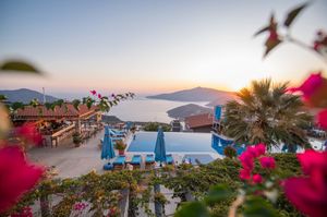 turkiye/antalya/kas/villaorkide322b8ac3e81823459886242d7fb901d799.jpg