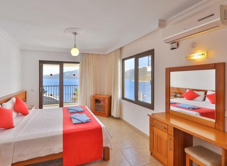 turkiye/antalya/kas/villasaricicek11200x720925a0652ecc7488688bac78a75b12e9b.jpg