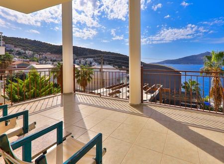 turkiye/antalya/kas/villasaricicek181200x720d855816966ff4093bad6d7fc7db6a52d.jpg
