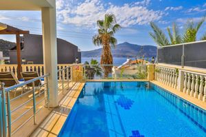 turkiye/antalya/kas/villasaricicek291200x720db036318d0f34532a02f06ab86599e4a.jpg