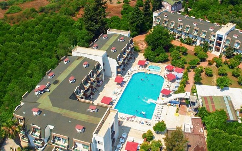 Omorfi Garden Resort Hotel · 1