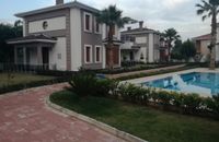 Villa - Ortak Havuzlu