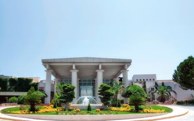 PGS Hotels World Palace · 4