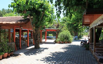 Yıldız Pansiyon Bungalows · 2