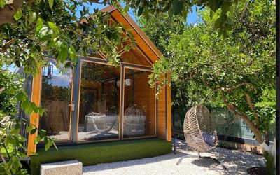 Collesium Garden · 4
