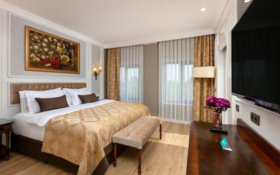 Pukka Hotel · 2