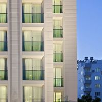 The Room Hotel & Apartments