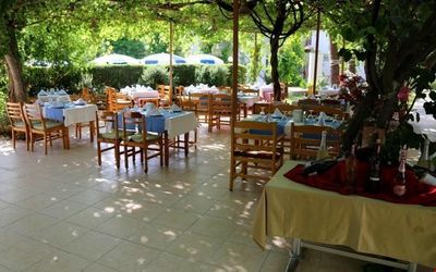 Arkadaş Otel · 4