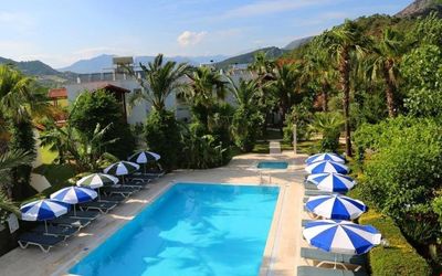 Arkadaş Otel · 3