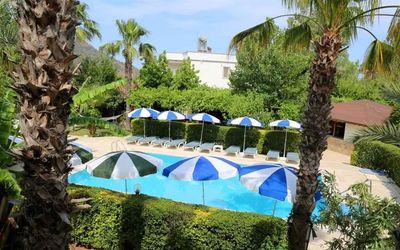 Arkadaş Otel · 2