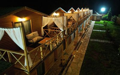 Fnm Luxury Bungalows & Restaurant · 2