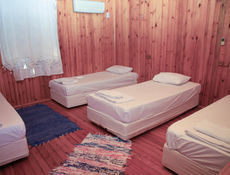 4 yataklı 4 kişilik Bungalov