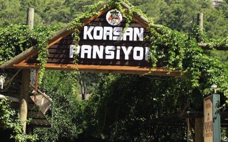Korsan Pansiyon · 1