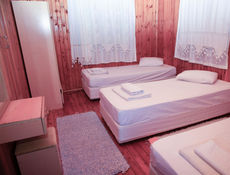 3 yataklı 3 kişilik Bungalov