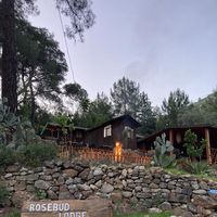 Rosebud Lodge
