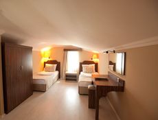 Hotel Dublex Family Room (Land View)